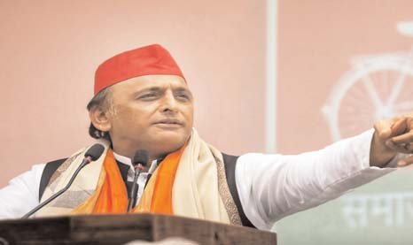 डबल इंजन की डबल हार, बेरोजगार स्नातकों का फैसला; भाजपा की 6 जीती सीट पर भी अखिलेश का सवाल