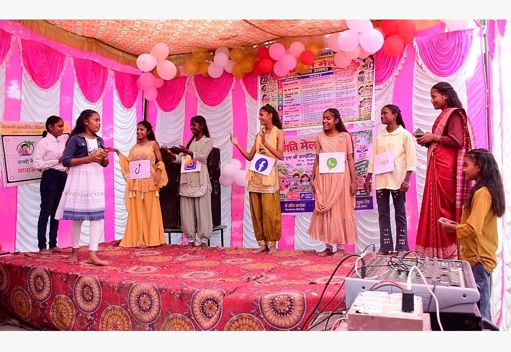 प्रगति मेले में बच्चों ने दिखाई प्रतिभा, मॉडलों और रचनात्मक गतिविधियों ने मोहा मन